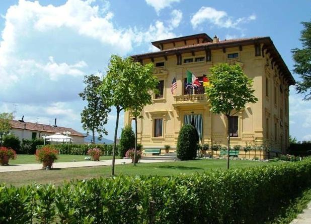 Villa Moorings Barga Luaran gambar