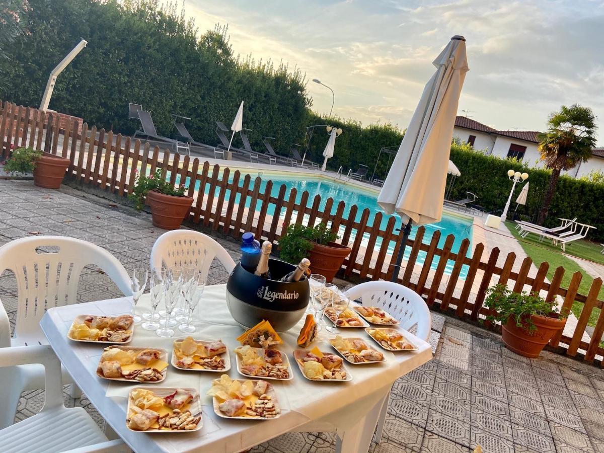 Villa Moorings Barga Luaran gambar