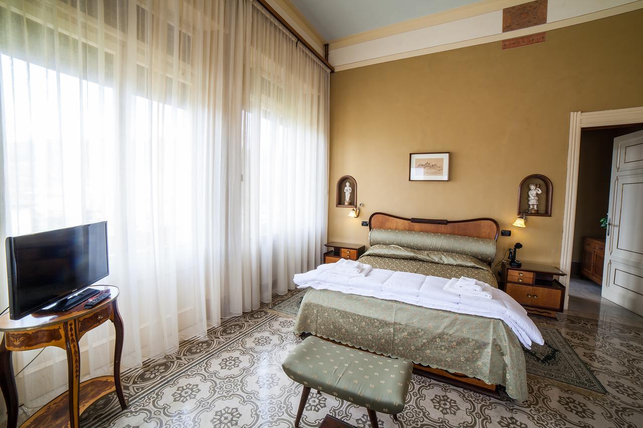 Villa Moorings Barga Luaran gambar